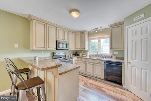 106 WERNER ST, Wernersville, PA 19565