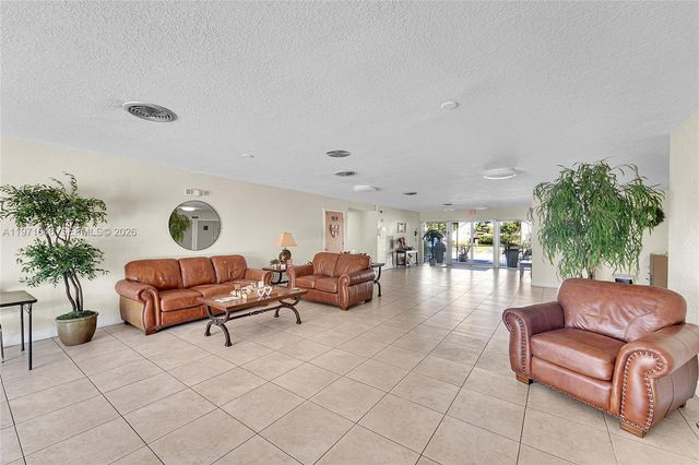 650 NW 80th Terrace 206, Margate, FL 33063
