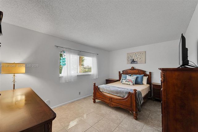 650 NW 80th Terrace 206, Margate, FL 33063