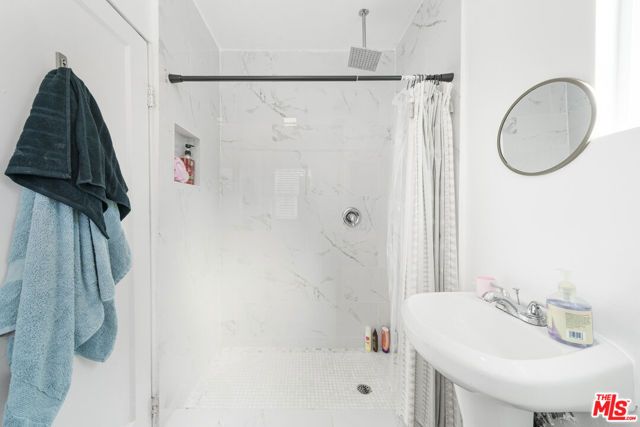 422 N Reno Street, Los Angeles, CA 90026