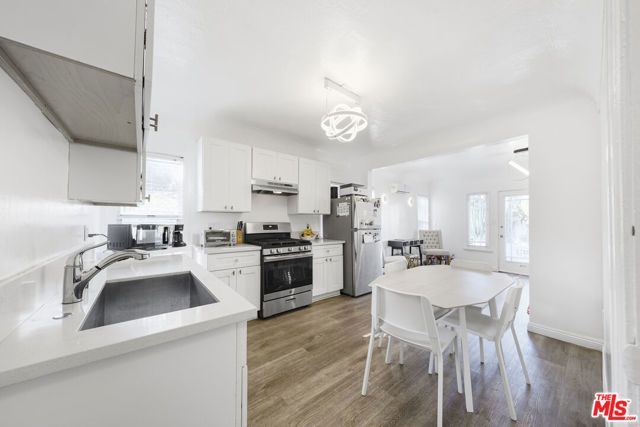 422 N Reno Street, Los Angeles, CA 90026