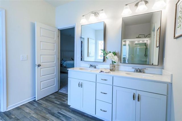 132 LYNWOOD Lane, Ball Ground, GA 30107