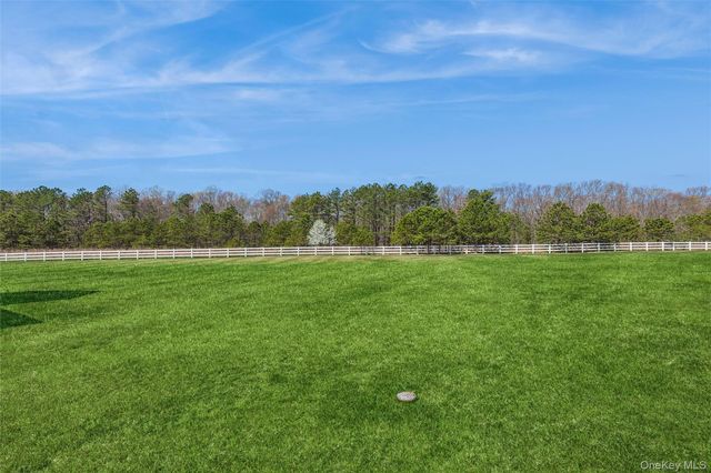 216 Belmont Circle, Yaphank, NY 11980