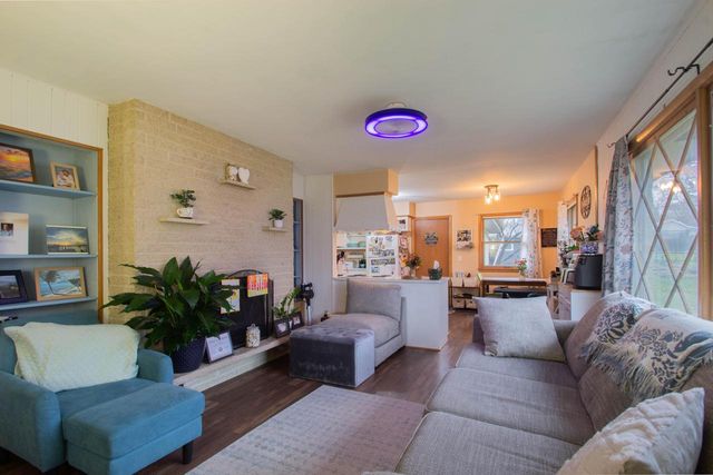 2 Riverdale CIRCLE, Watertown, WI 53094