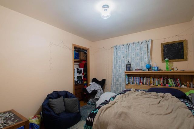 2 Riverdale CIRCLE, Watertown, WI 53094