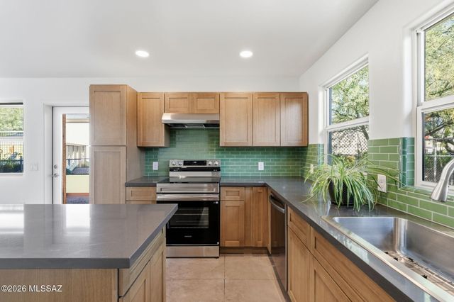 822 W Green Street, Tucson, AZ 85745