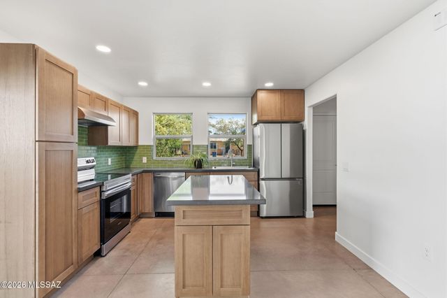 822 W Green Street, Tucson, AZ 85745