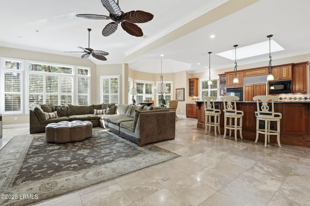 5 Foot Point Road, Hilton Head Island, SC 29928