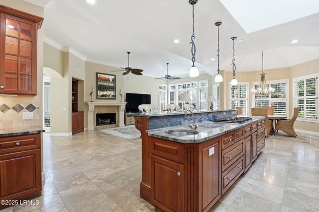 5 Foot Point Road, Hilton Head Island, SC 29928