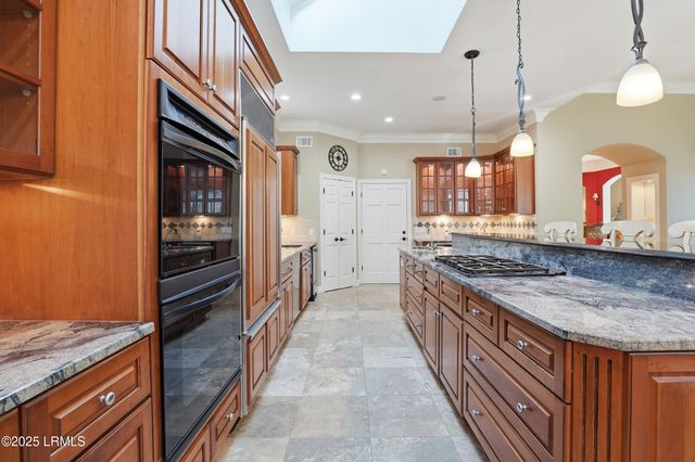 5 Foot Point Road, Hilton Head Island, SC 29928