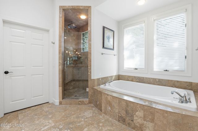 5 Foot Point Road, Hilton Head Island, SC 29928