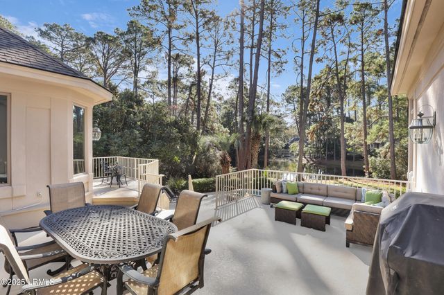 5 Foot Point Road, Hilton Head Island, SC 29928