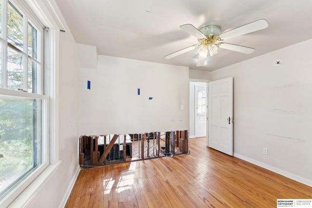 101 E 16 Avenue, Bellevue, NE 68005