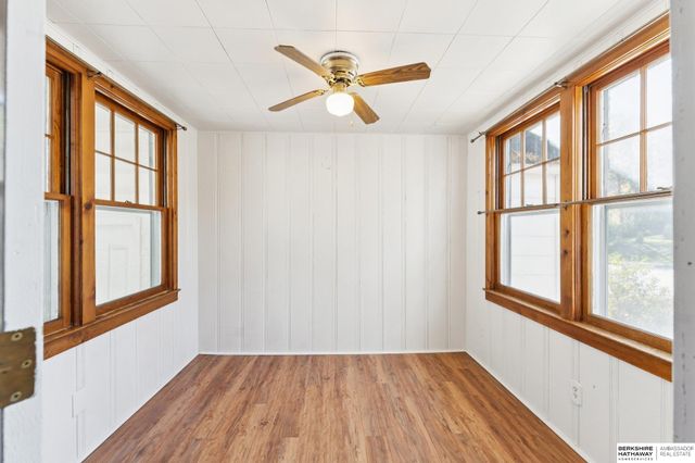 101 E 16 Avenue, Bellevue, NE 68005