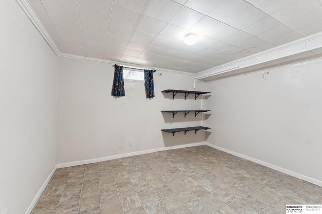 101 E 16 Avenue, Bellevue, NE 68005