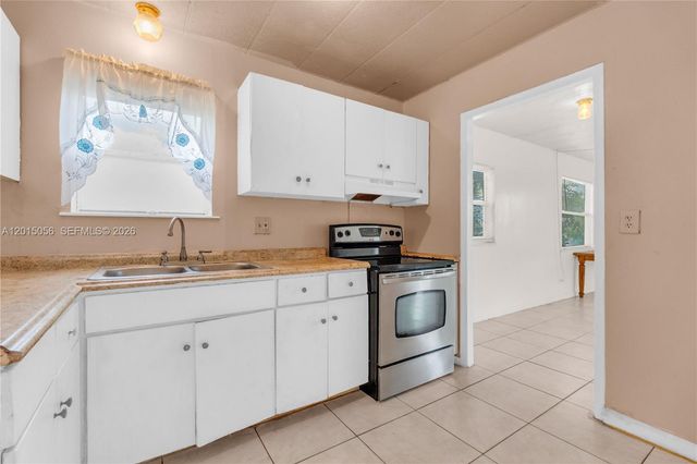2005 NW 11th Ave, Fort Lauderdale, FL 33311
