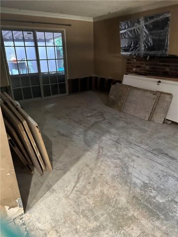 13000 Lull Street, North Hollywood, CA 91605