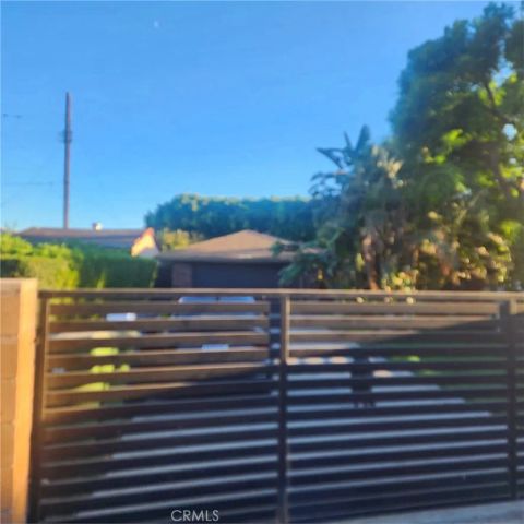 13000 Lull Street, North Hollywood, CA 91605