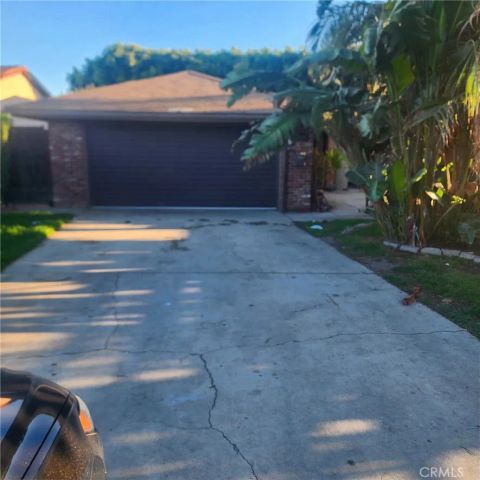 13000 Lull Street, North Hollywood, CA 91605