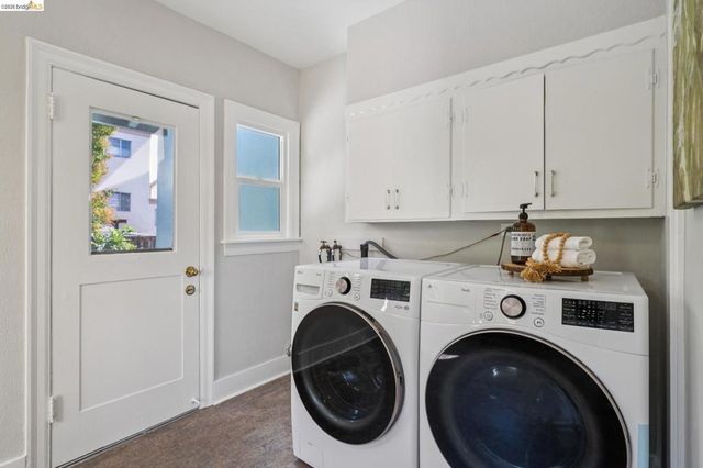 3060 Dakota St, Oakland, CA 94602