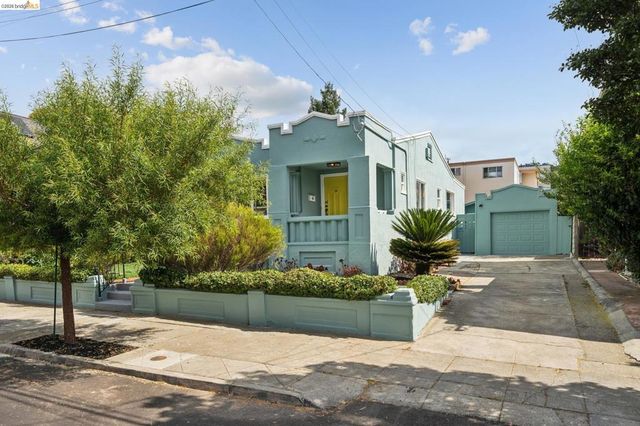 3060 Dakota St, Oakland, CA 94602