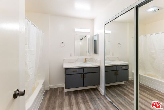 11425 Tiara Street, Los Angeles, CA 91601