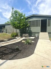 105 Tabler Drive, Seguin, TX 78155
