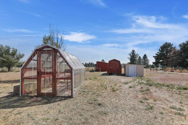 2309 W Blue Quail Ct, Deer Park, WA 99006