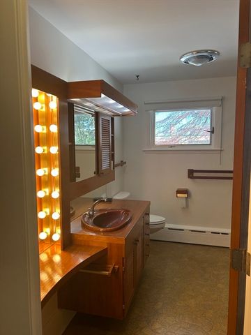 752 Dartmouth Street 1, Dartmouth, MA 02748