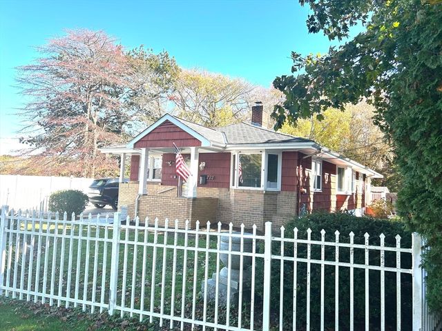 752 Dartmouth Street 1, Dartmouth, MA 02748