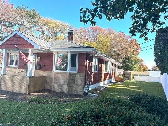 752 Dartmouth Street 1, Dartmouth, MA 02748