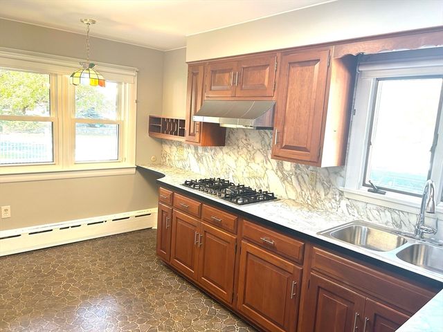 752 Dartmouth Street 1, Dartmouth, MA 02748