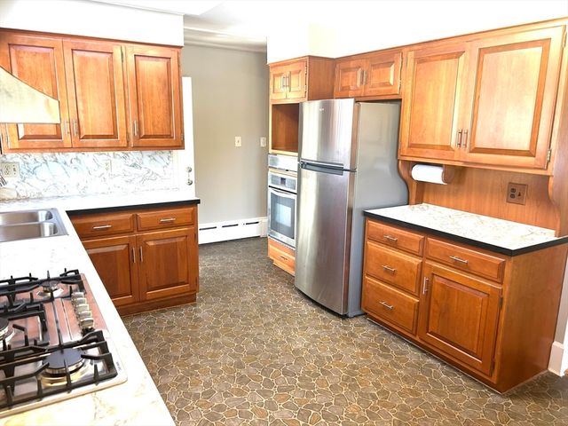 752 Dartmouth Street 1, Dartmouth, MA 02748