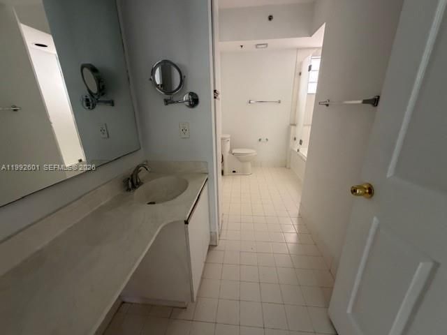 3245 NE 184th St 13304, Aventura, FL 33160