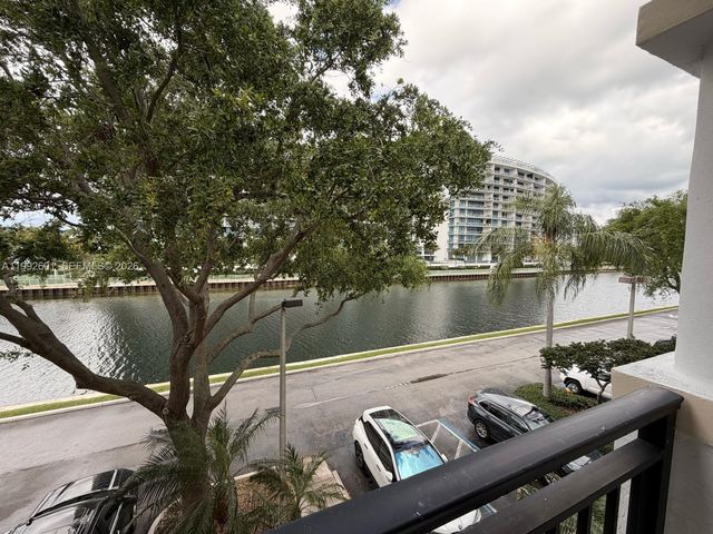 3245 NE 184th St 13304, Aventura, FL 33160