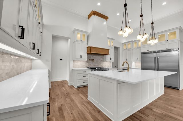 1035 Estancia Boulevard, Weatherford, TX 76088