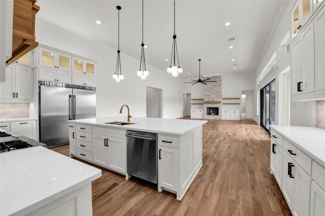 1035 Estancia Boulevard, Weatherford, TX 76088