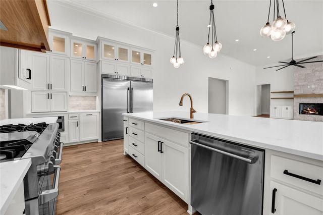 1035 Estancia Boulevard, Weatherford, TX 76088