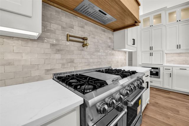 1035 Estancia Boulevard, Weatherford, TX 76088