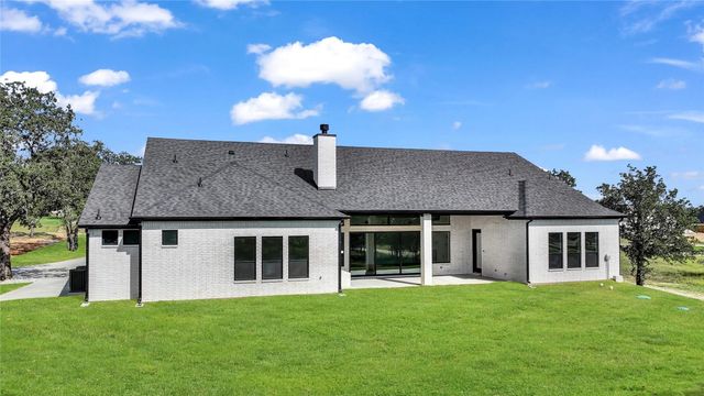 1035 Estancia Boulevard, Weatherford, TX 76088