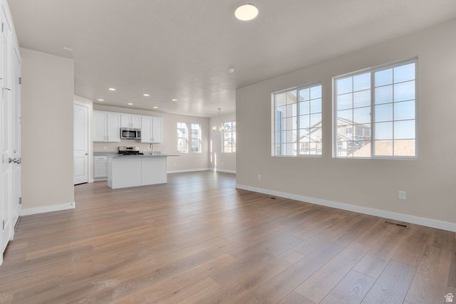 6624 W PRAIRIE FIRE LN, Herriman, UT 84096