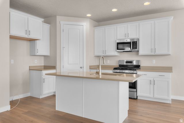 6624 W PRAIRIE FIRE LN, Herriman, UT 84096