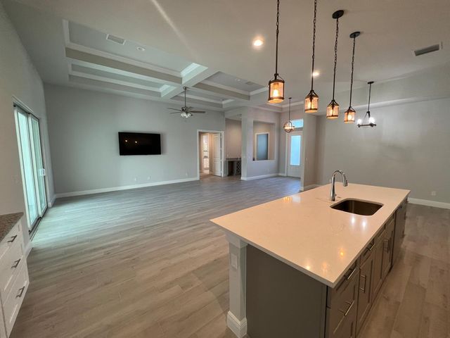 5231 NW Iredell Street, Port St. Lucie, FL 34986