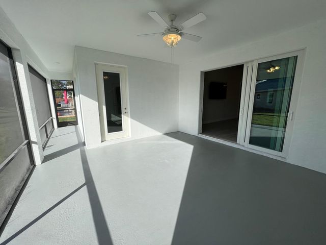 5231 NW Iredell Street, Port St. Lucie, FL 34986
