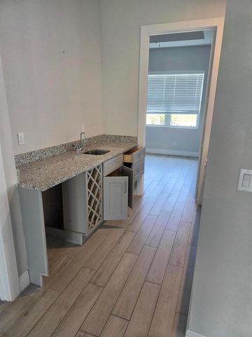 5231 NW Iredell Street, Port St. Lucie, FL 34986