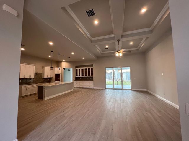 5231 NW Iredell Street, Port St. Lucie, FL 34986