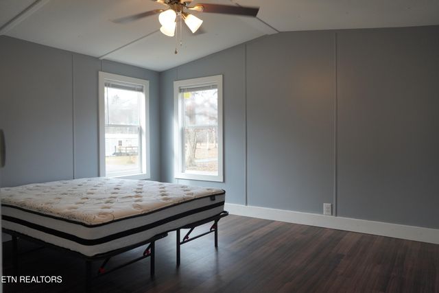 1414 Fina Lane, Dandridge, TN 37725