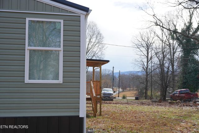 1414 Fina Lane, Dandridge, TN 37725