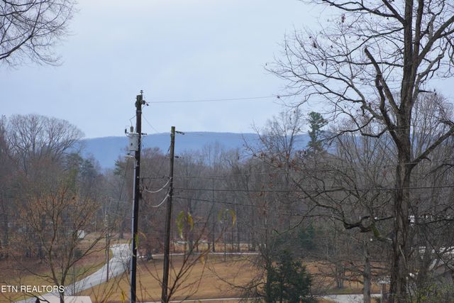 1414 Fina Lane, Dandridge, TN 37725