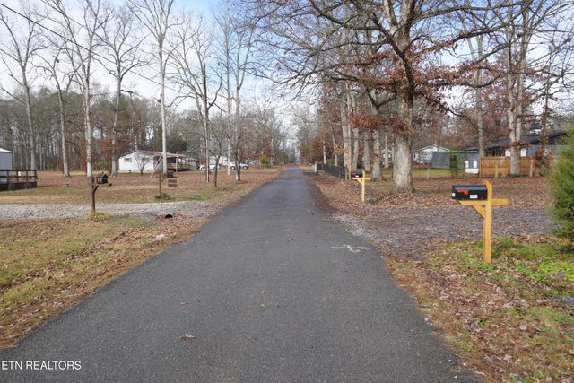 1414 Fina Lane, Dandridge, TN 37725